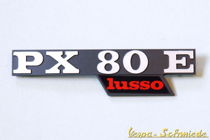 Schriftzug Seitenhaube "PX80E lusso"